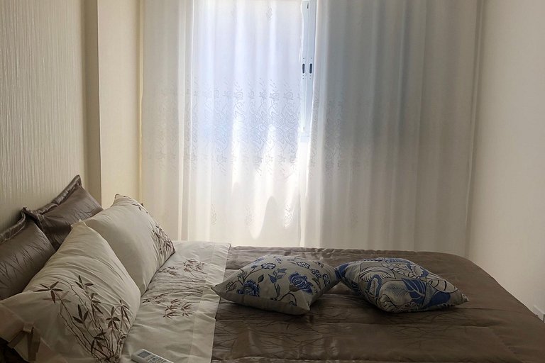 Apartamento no Boqueirão, Perto Praia com Piscina