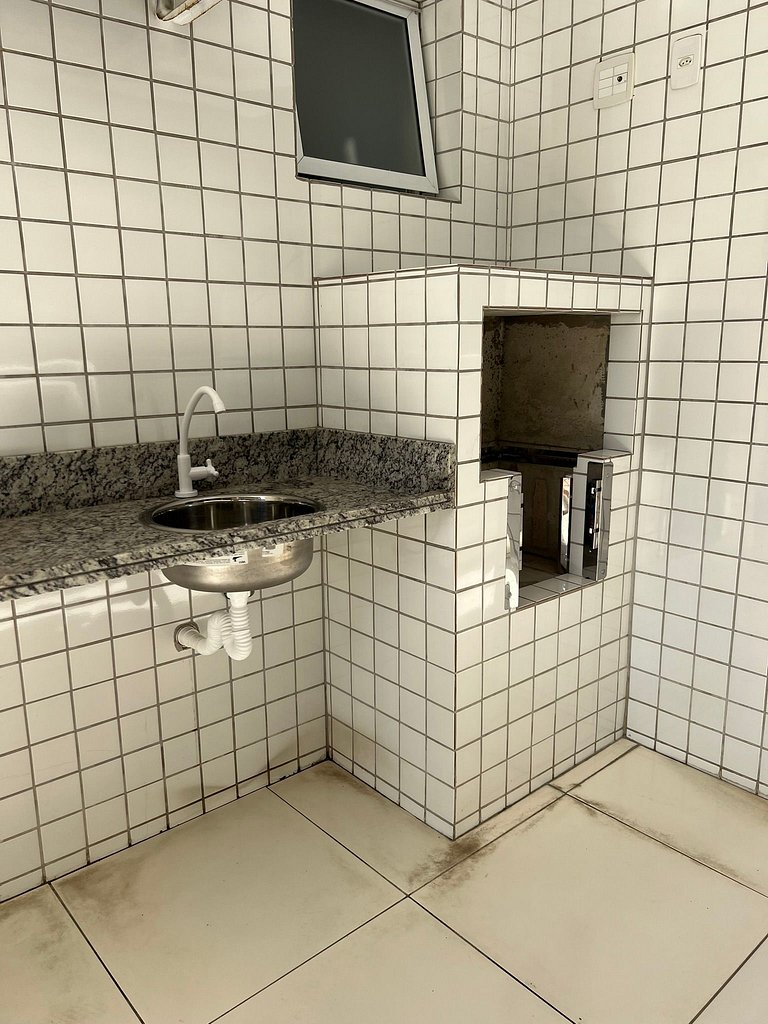 Apto Charmoso com Sacada Gourmet na melhor Praia