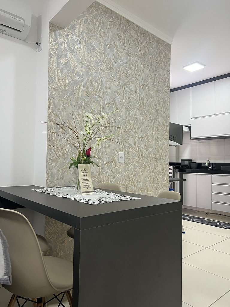Apto Charmoso com Sacada Gourmet na melhor Praia