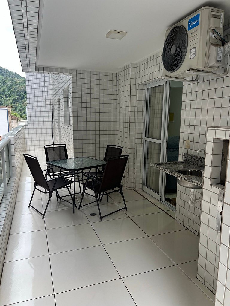 Apto Charmoso com Sacada Gourmet na melhor Praia